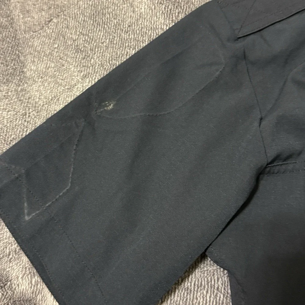 Blauer front individuals
