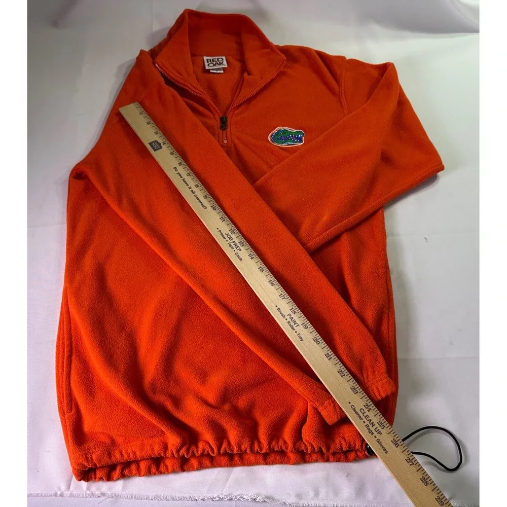 Red Oak Sportswear theme showcases long