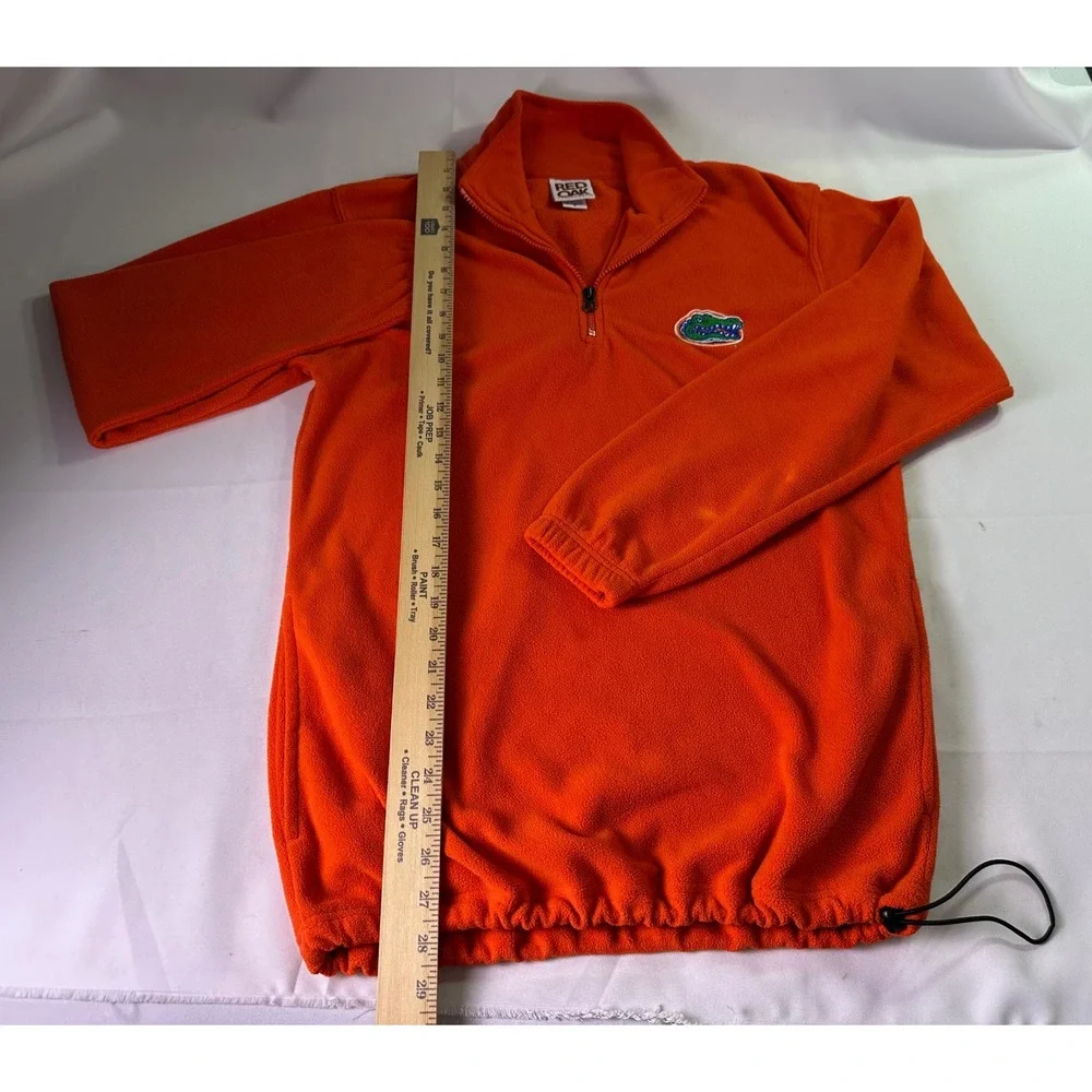 Red Oak Sportswear pullover fabric