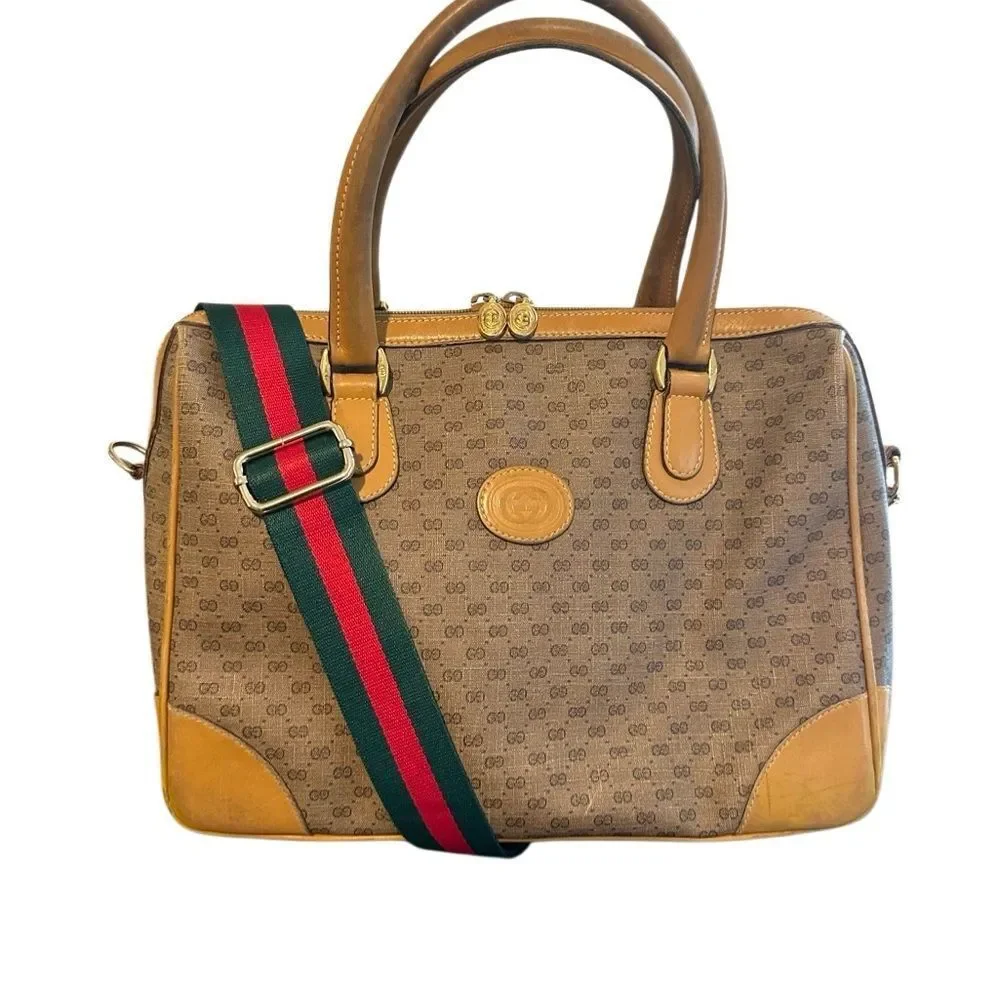 Gucci Beige Interior with Gold Accent