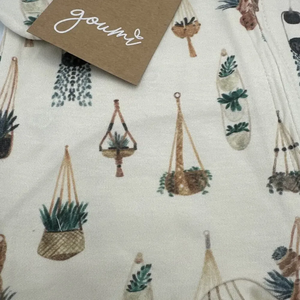 Goumi thoughtfully designed