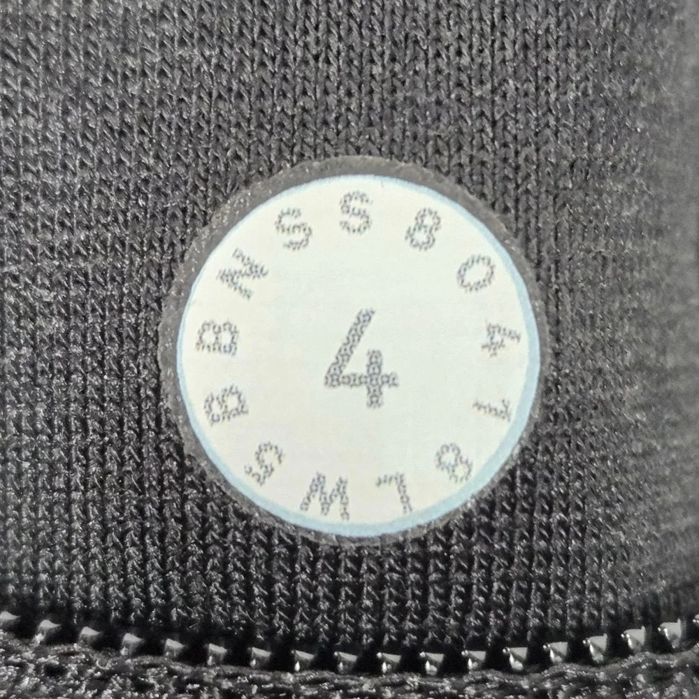 Lululemon Zoned In Tight Black Womens Size 4 Athletic Yoga‎ Pants