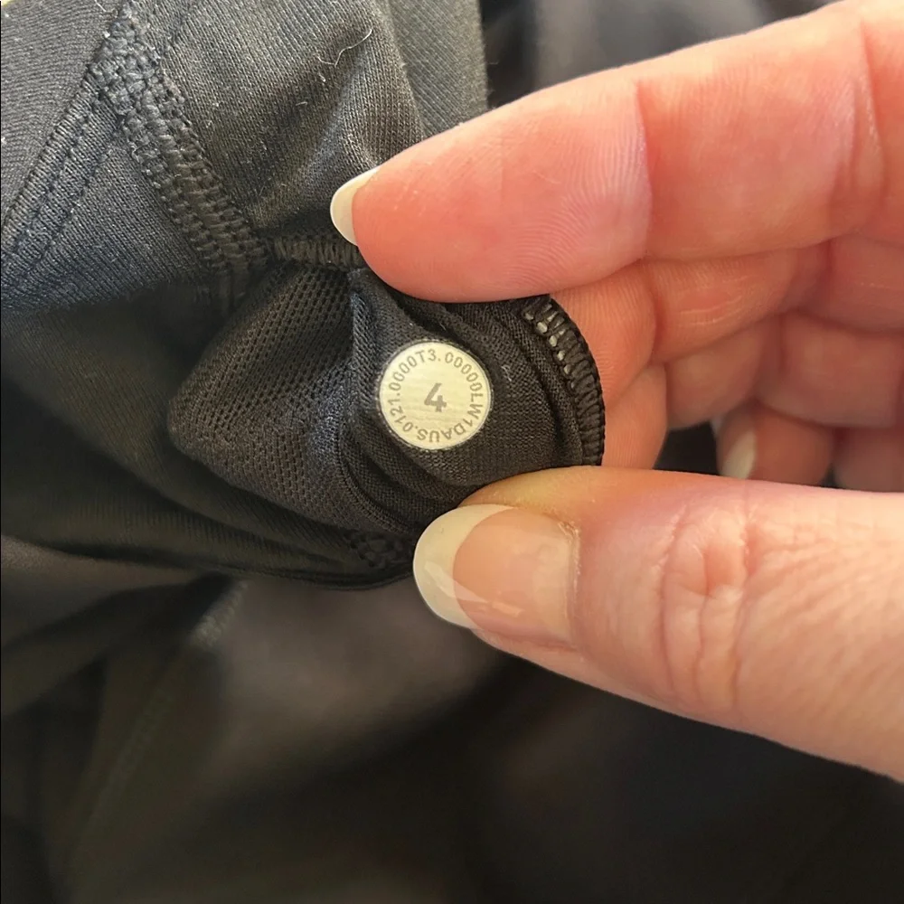 Lululemon Key to Balance Tank‎ Nulu Black Size 4 High Neck Yoga