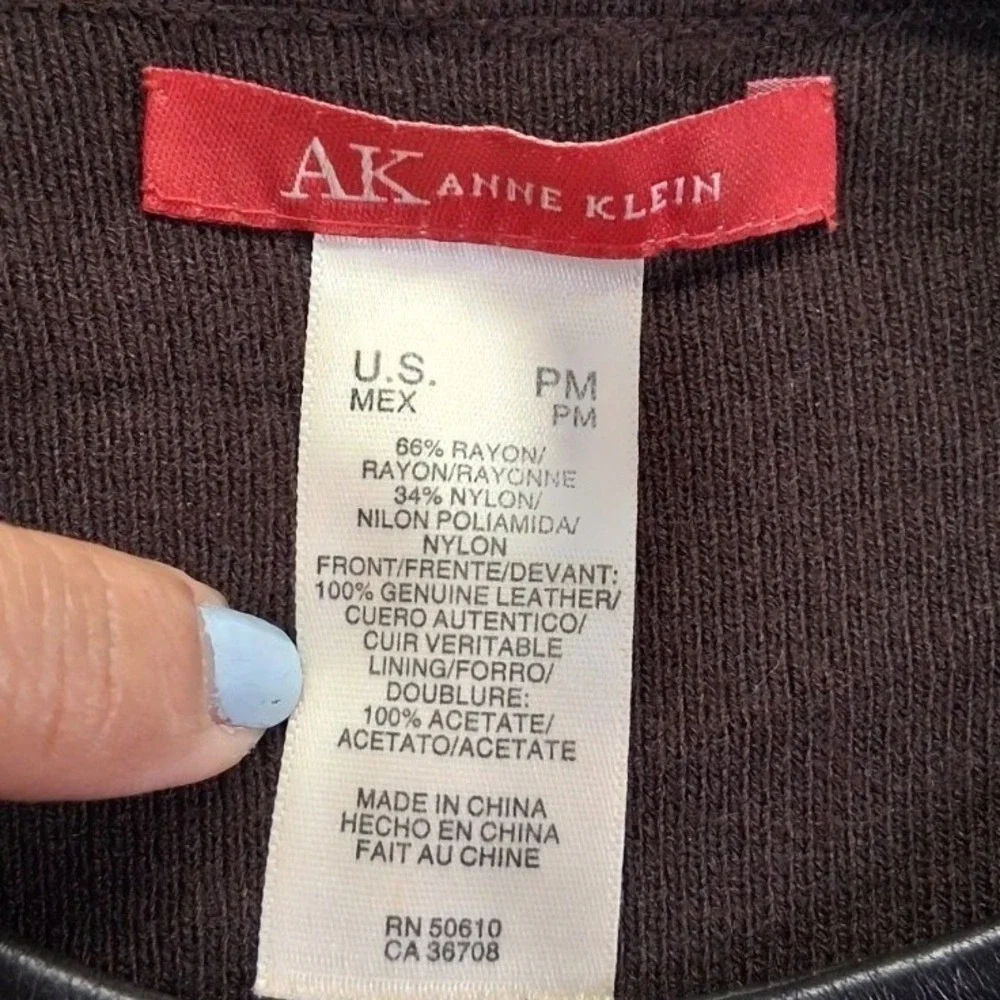 Anne Klein Women's Front 100% Leather Jacket 3/4‎ Length Button Up Size PM