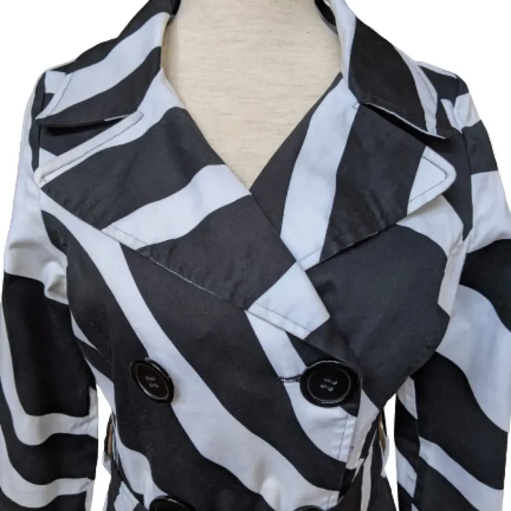 Rue21 smoking pockets striped