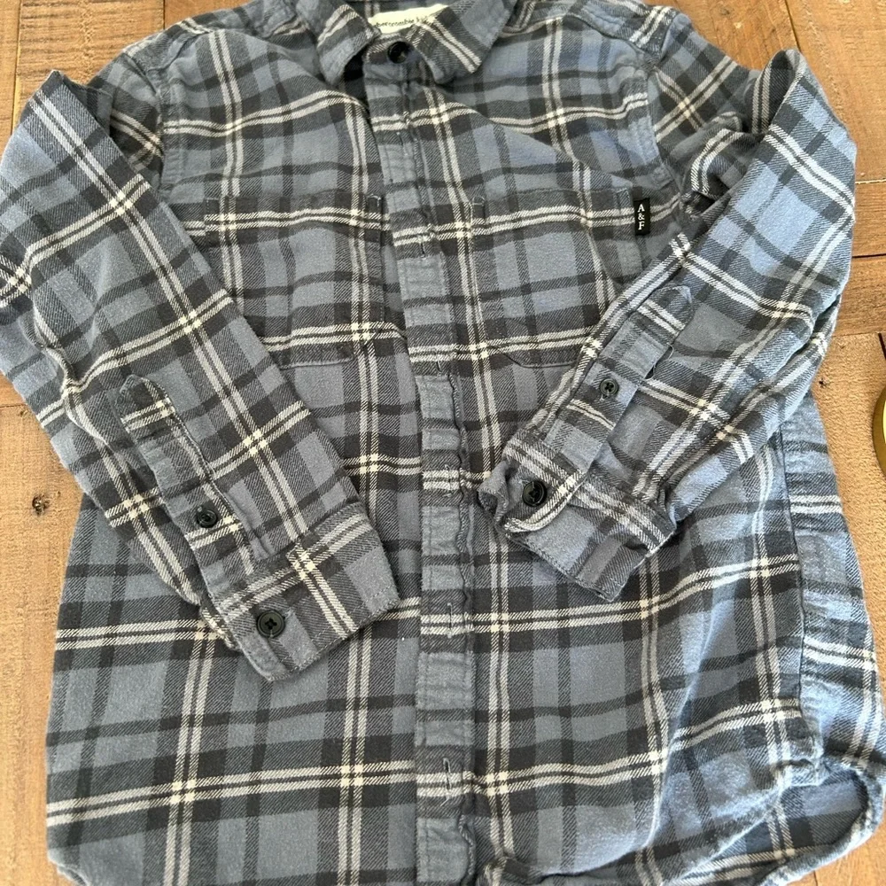 Abercrombie Kids Blue Plaid‎ Button-Down Shirt