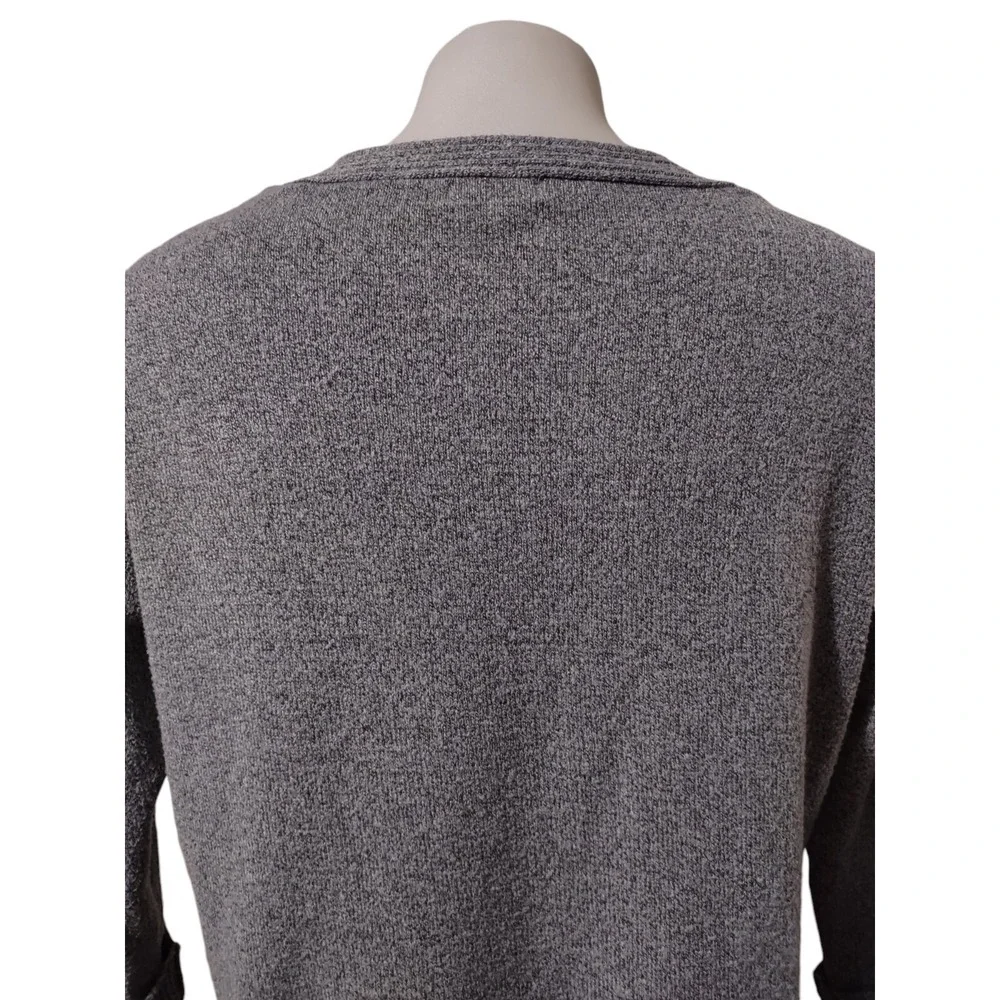 Thyme & Honey Women's Size L Long Sleeve Super Soft Gray Sweater Pullover V Neck
