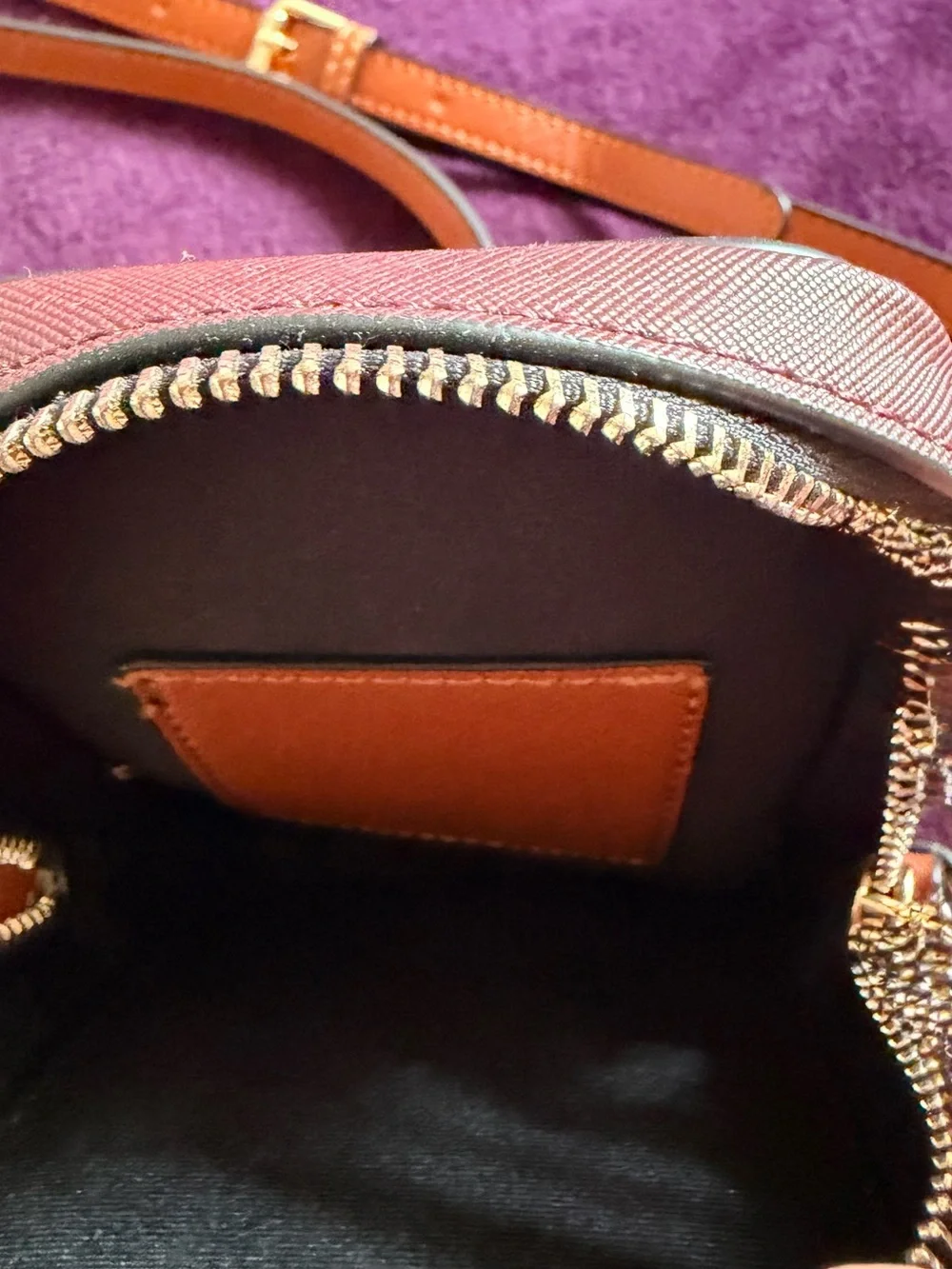 Marc Jacobs stylish orange