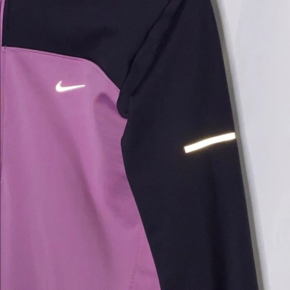 Nike Dri-FIT Running Hooded Long Sleeve Pullover with Thumb Holes