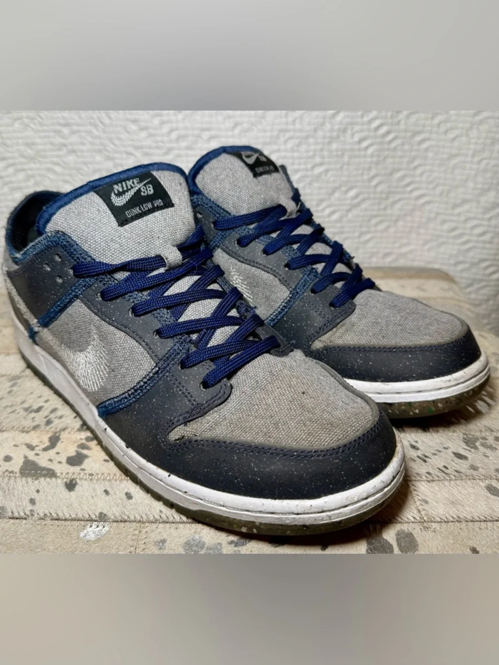 Nike insole throughout navy