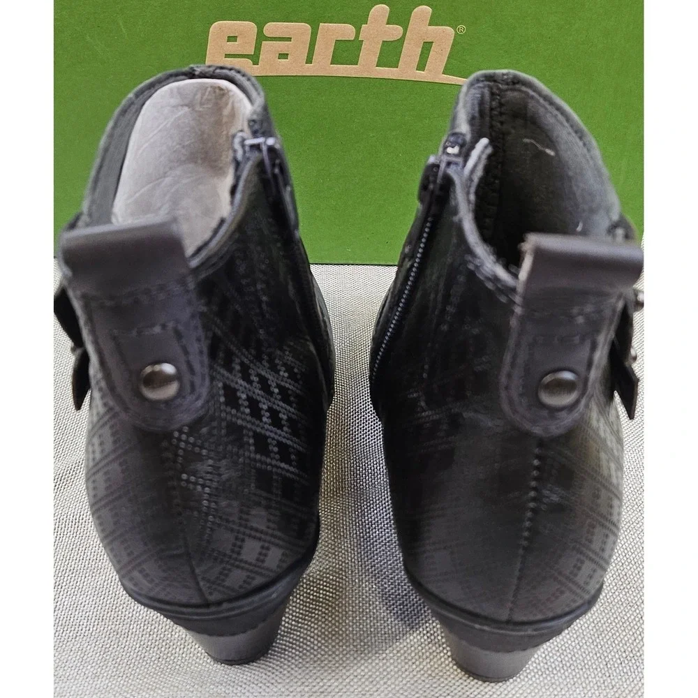 Earth booties are