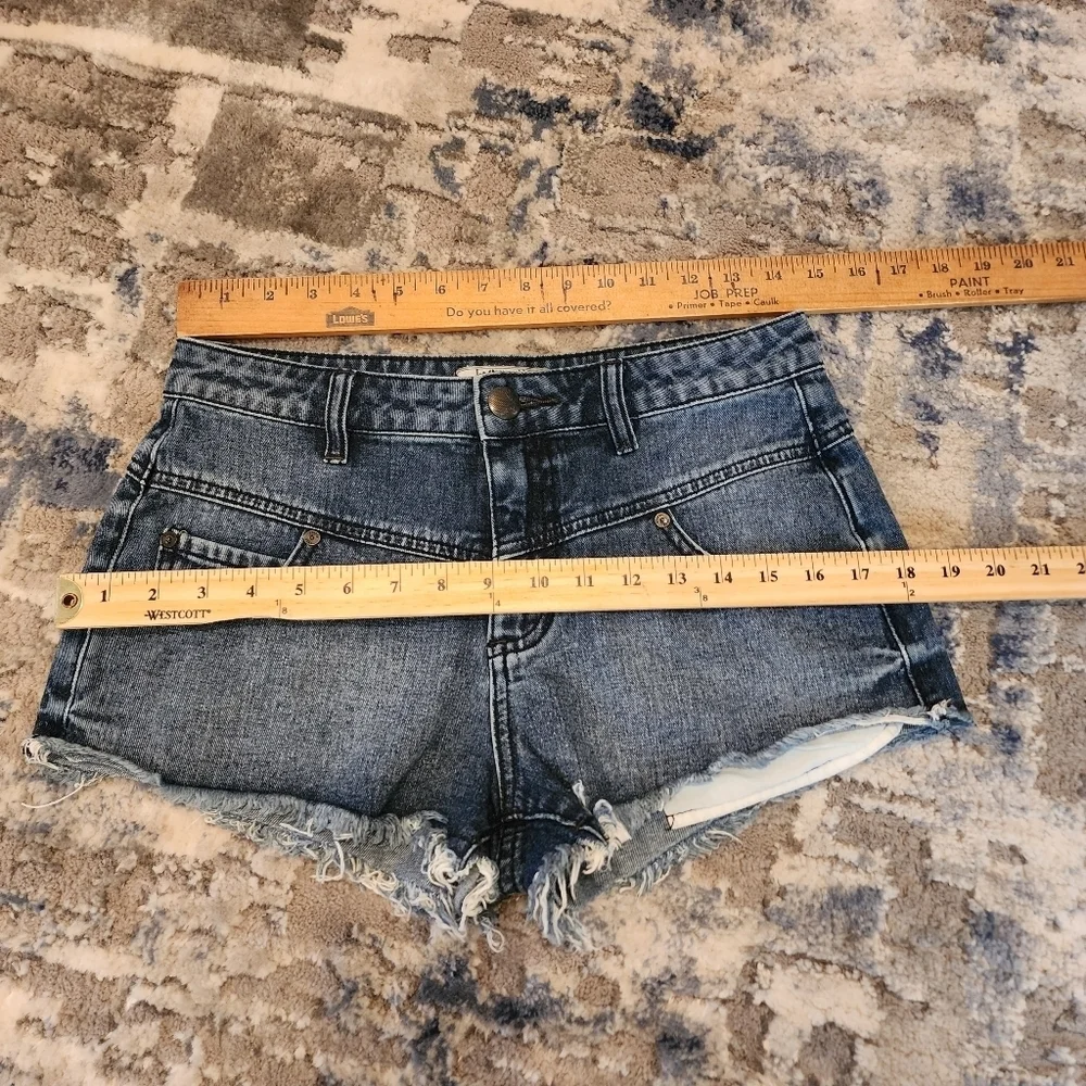 Free People jean shorts.‎