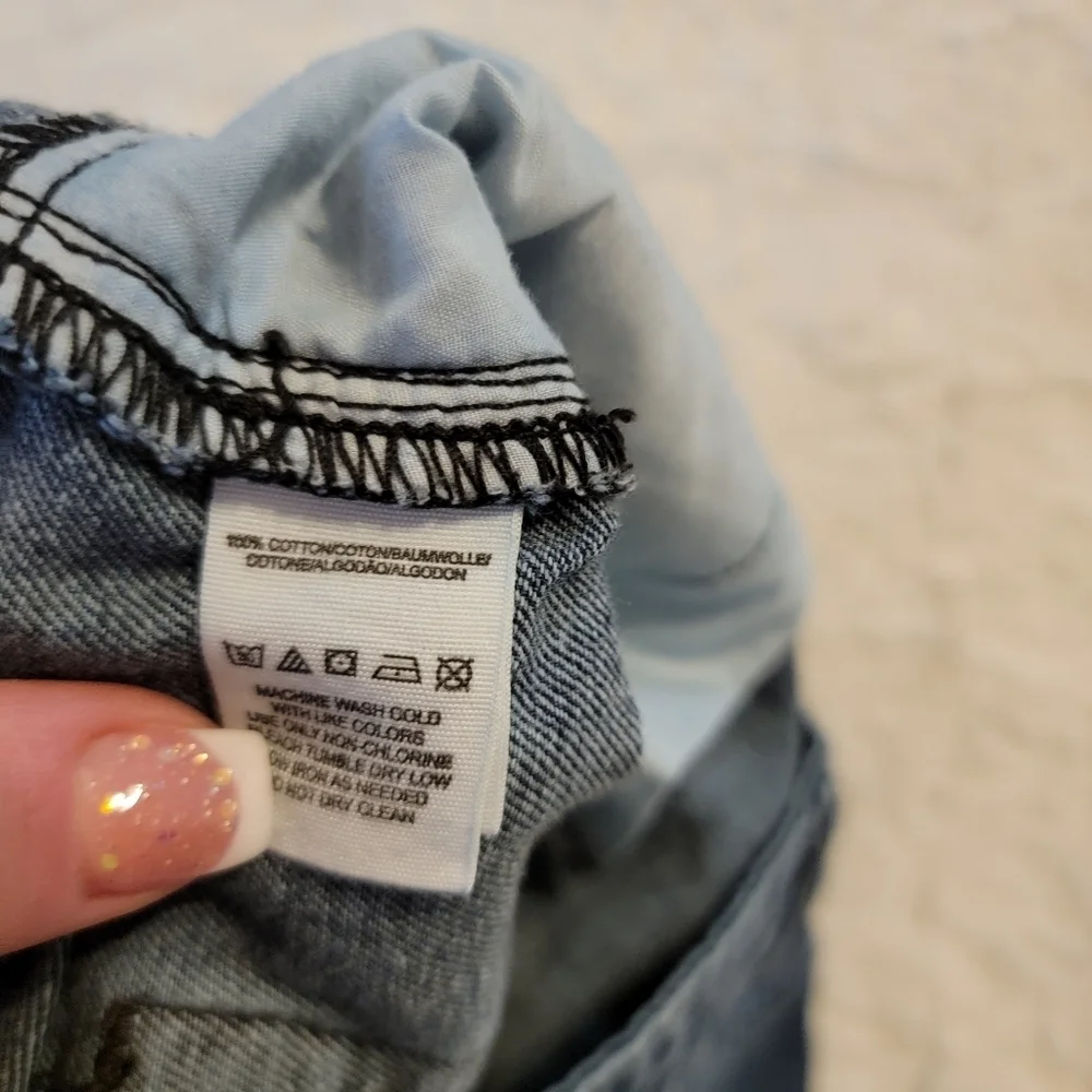 Free People jean shorts.‎