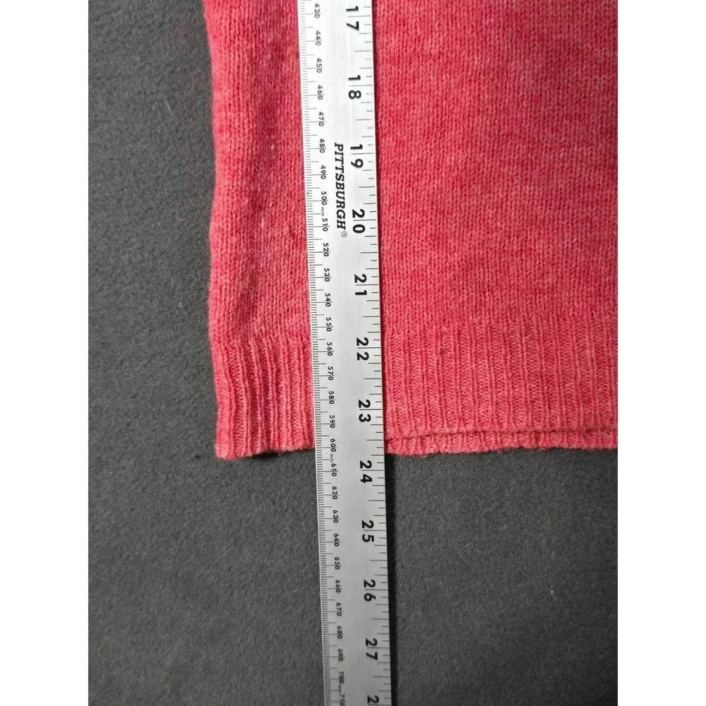 Abercrombie & Fitch cozy up