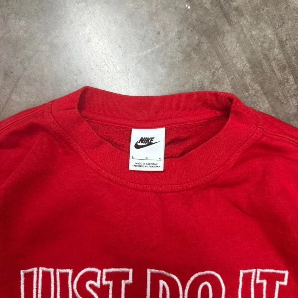 Nike y2k red