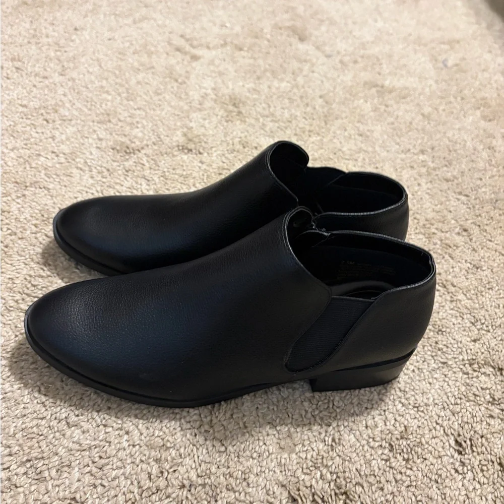 Kensie heel lightweight zipper