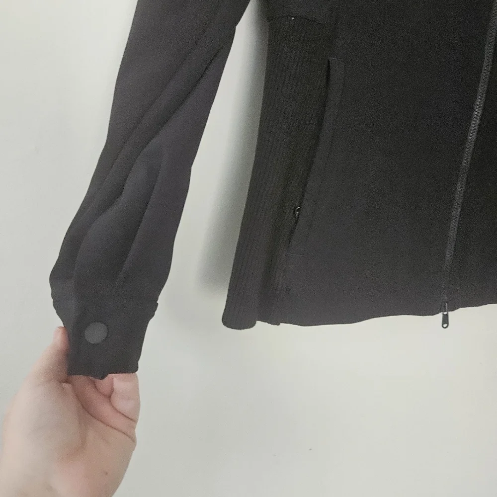 Athleta stride jacket