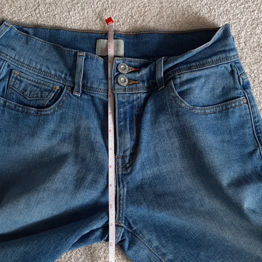 Levis wash less