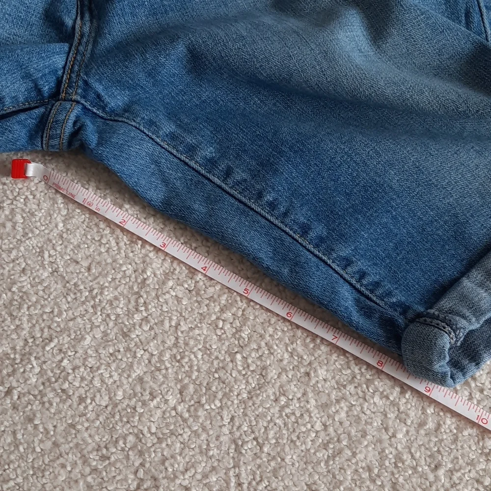 Levis more cuffed