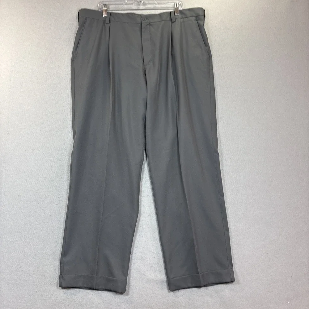 Nike Golf Dri-Fit Men's 40x32 Gray Pocketed Pleat‎ Front Straight Leg Pants