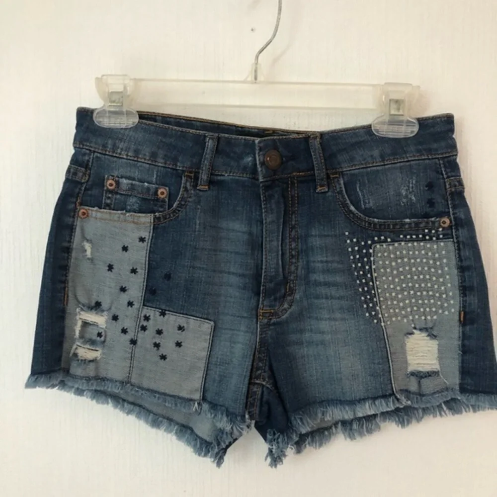 Blue jean shorts Aeropostale high waisted sz 2