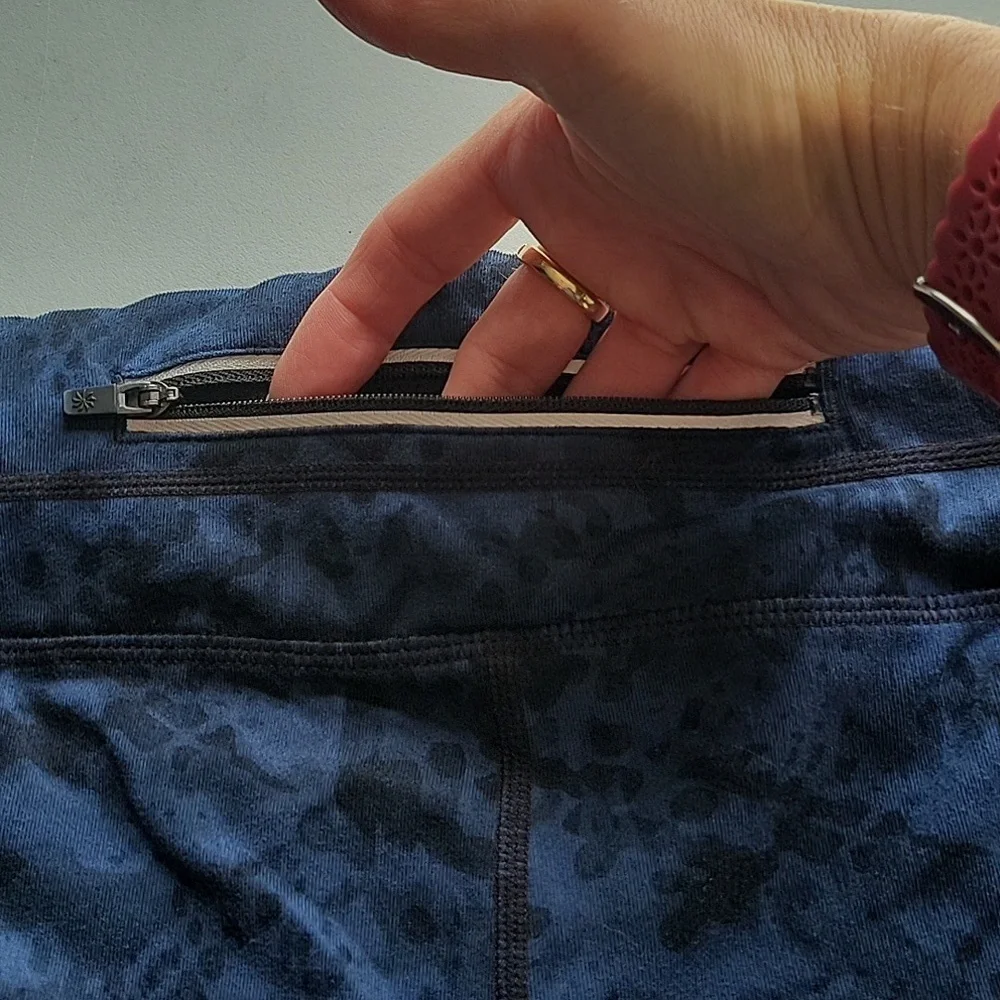 Athleta blue dabble