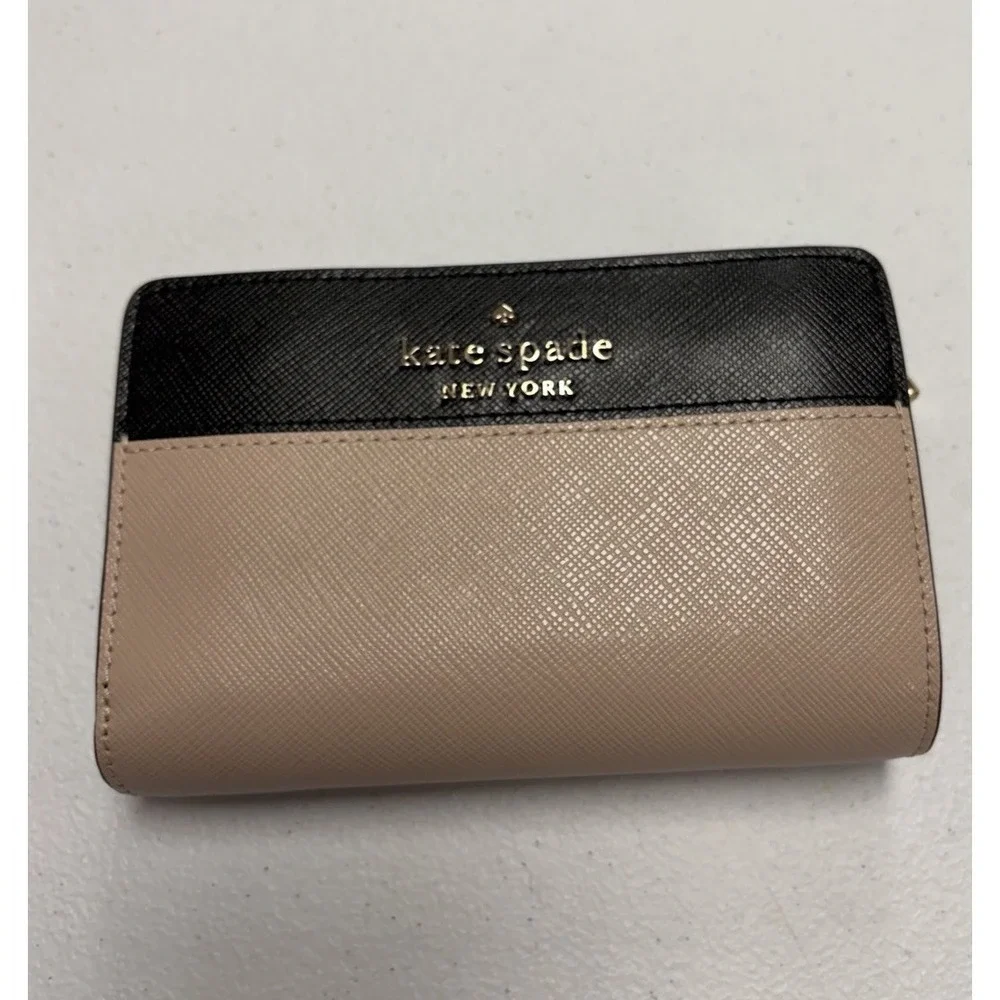 Kate Spade New York Women's Beige/Black Colorblock Bifold Wallet Zip Coin NEW