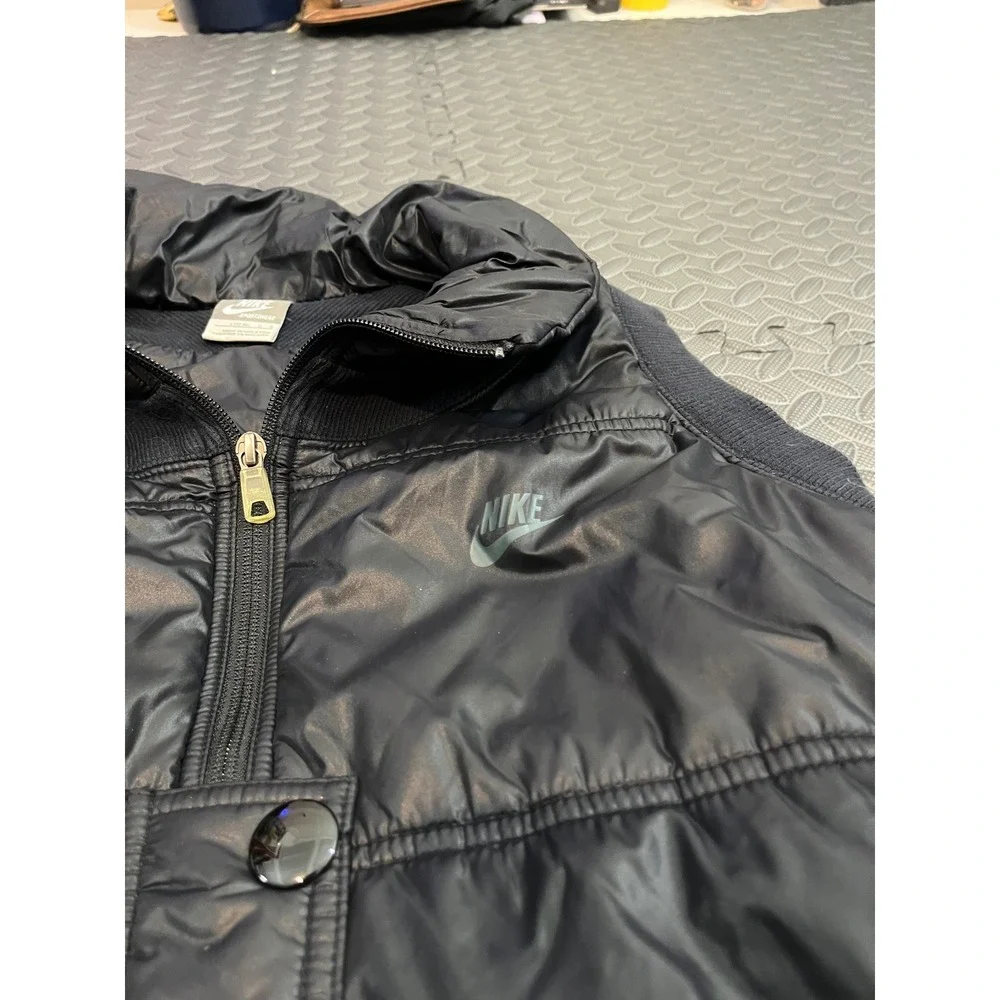 Nike streetwear zip