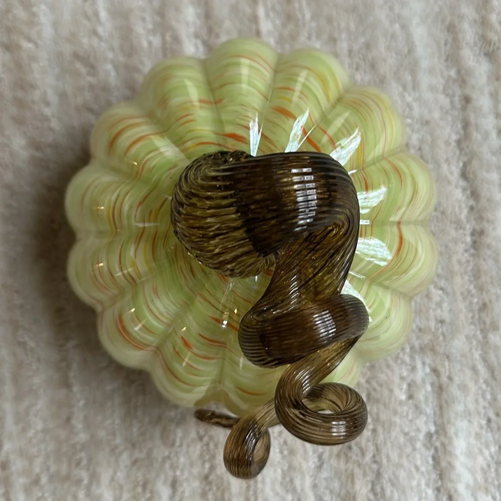 N/A brown reeded orange