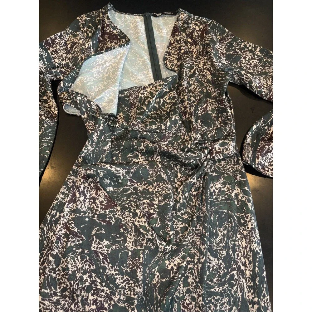 Zara accented design