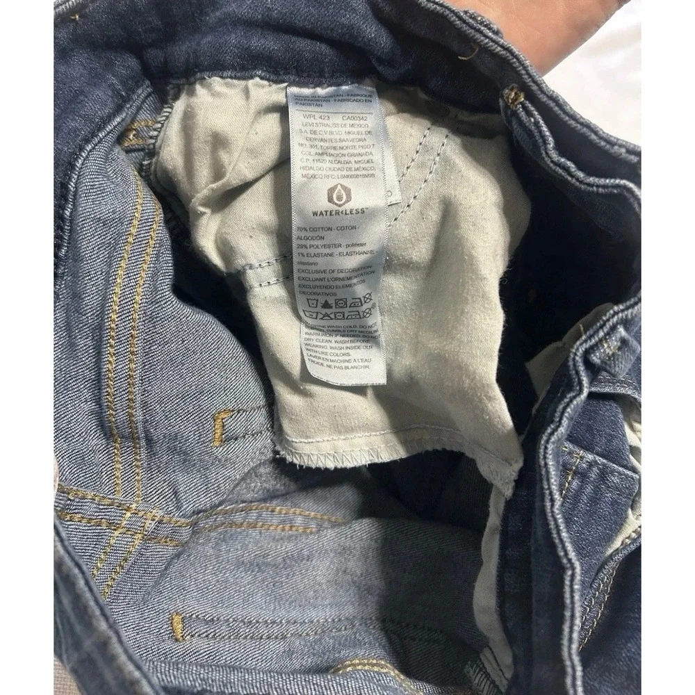 Signature by Levi Strauss very good
