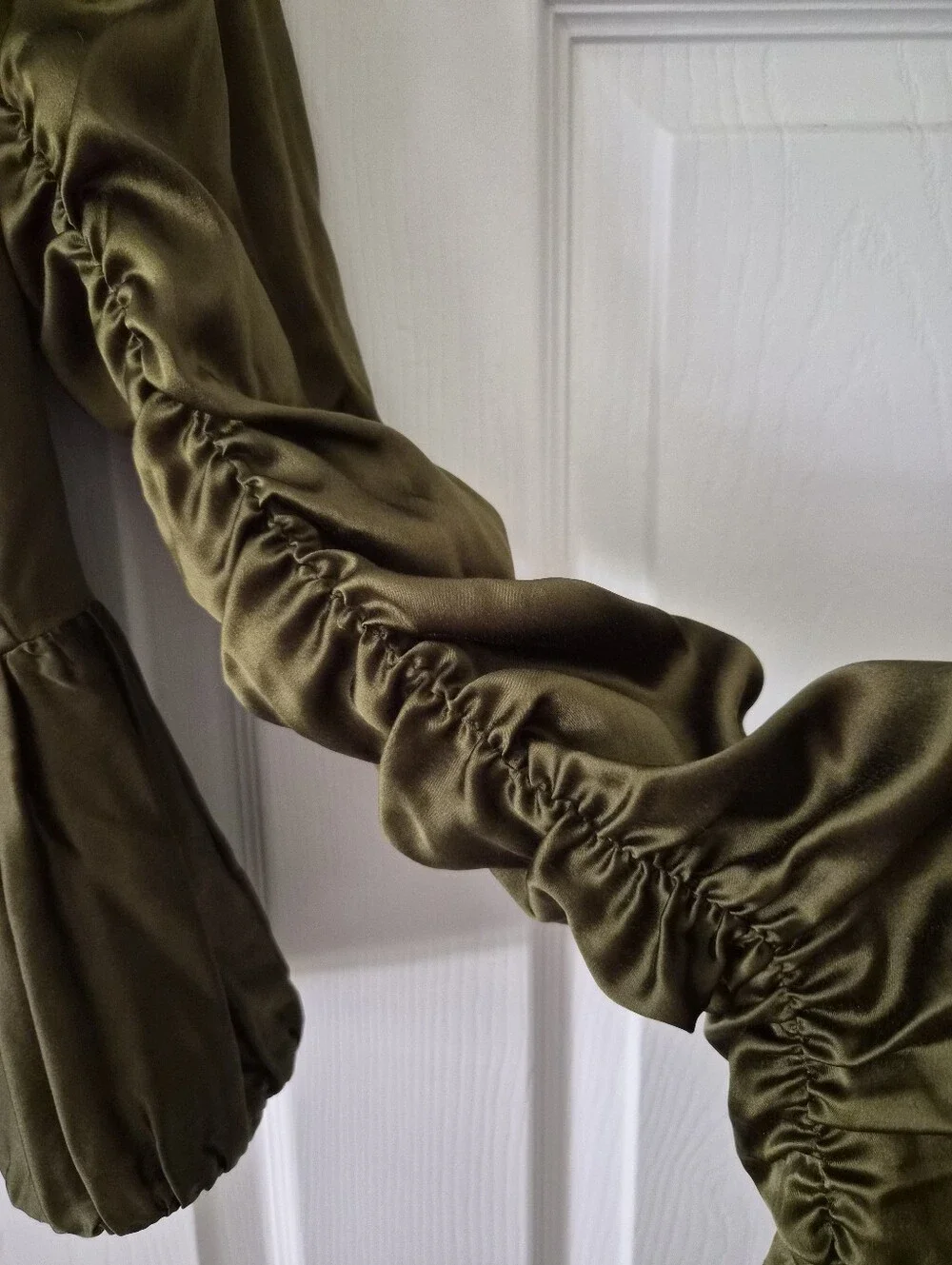 DVF Diane Von Furstenberg Zepher Olive Green Silk Ruched Cropped Jacket US 4