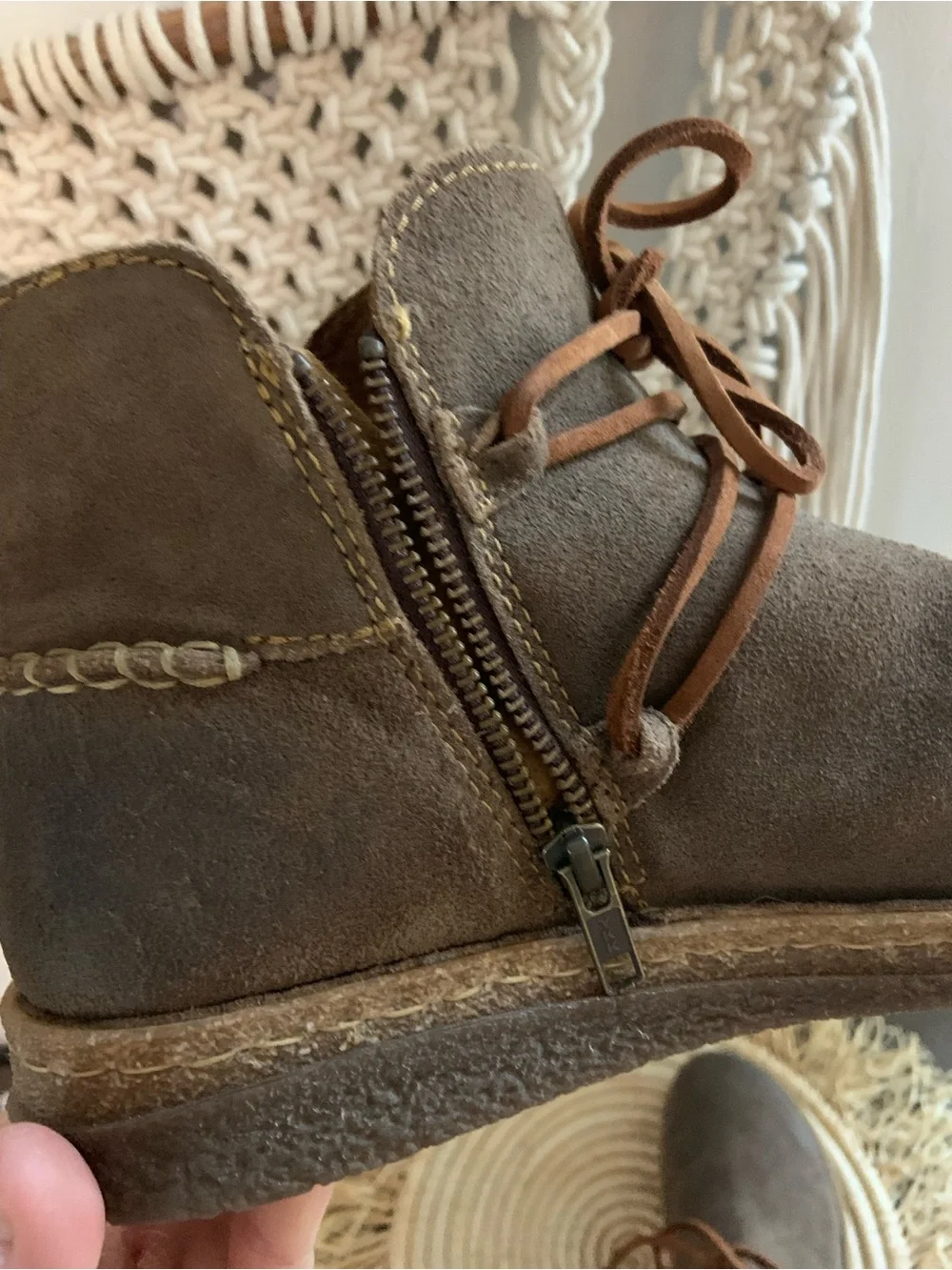 BORN Women’s Calyn Suede Leather Distressed Brown Ankle Lace Up Zip Boots 10