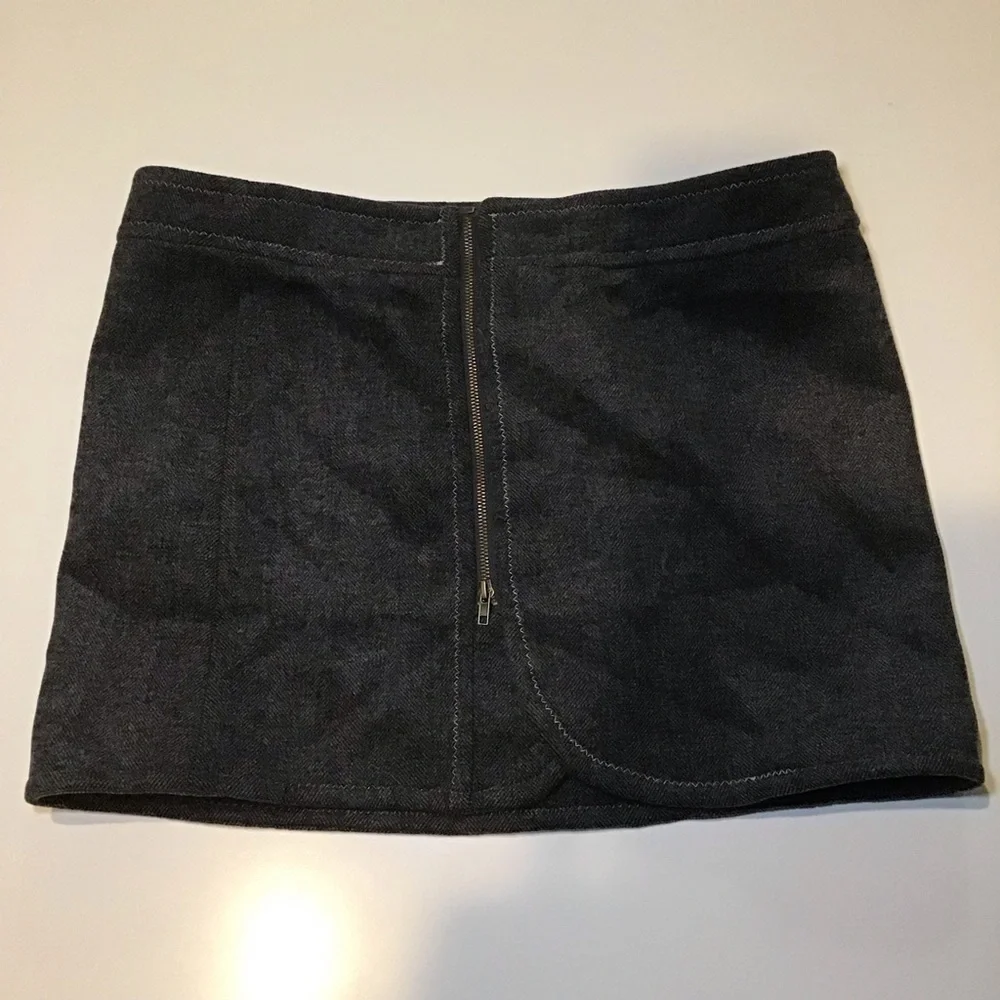 Purnell 12 31 Santa Barbara‎ Work Wear Gray Zip Skirt Wrap Look Wool Blend