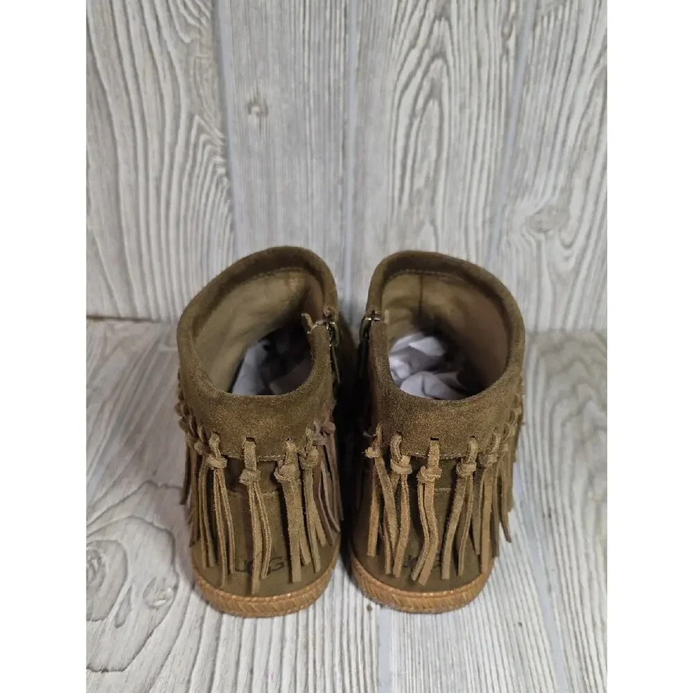 UGG pre owned