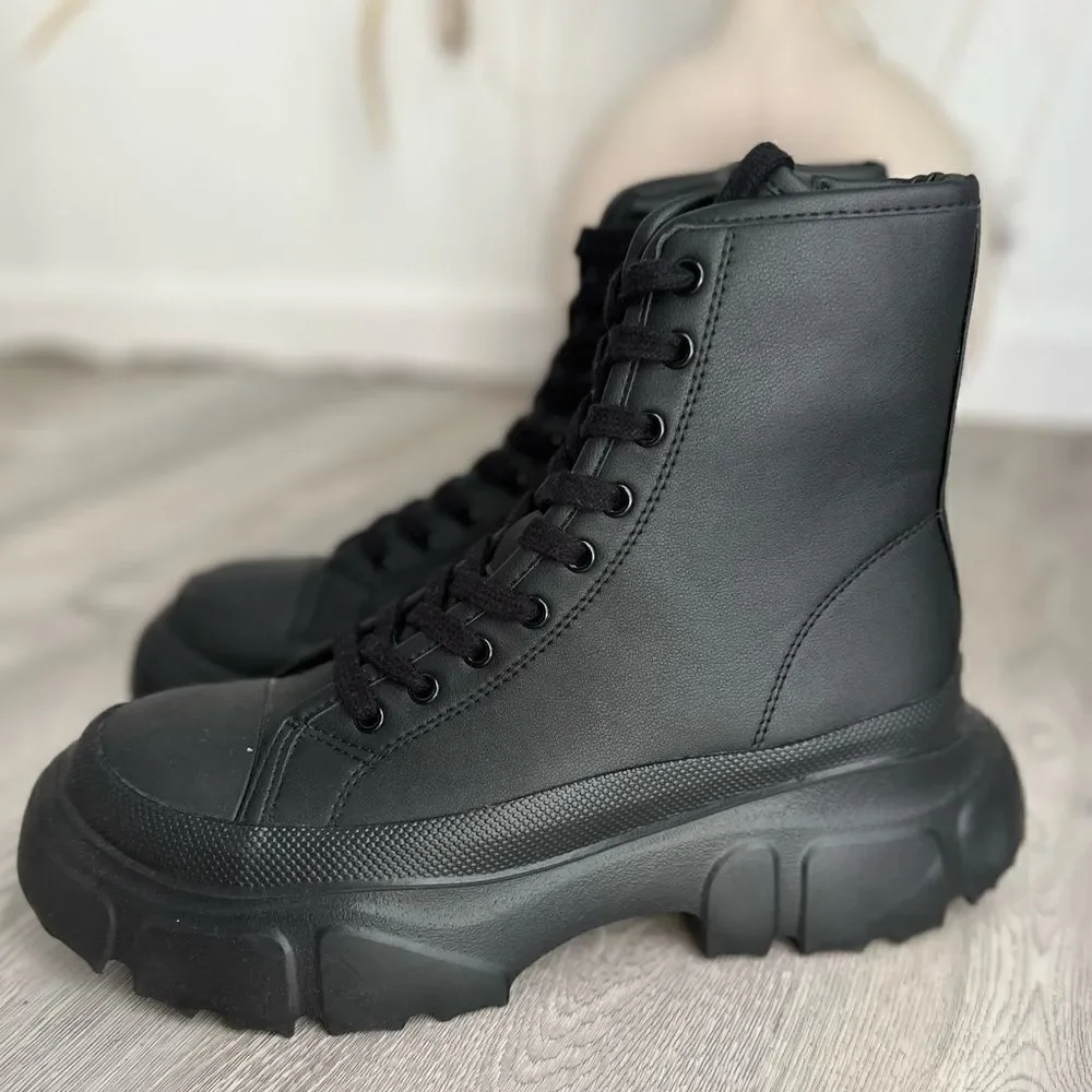 Zara Threaded High-Top Sneakers Boots New