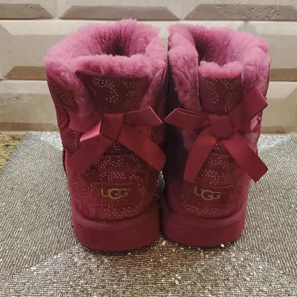 UGG metallic short