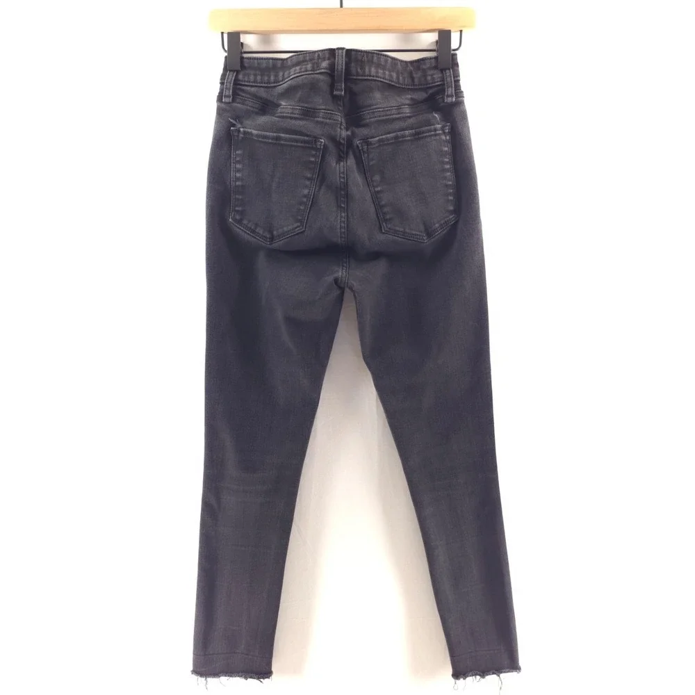 Abercrombie & Fitch embrace sleek
