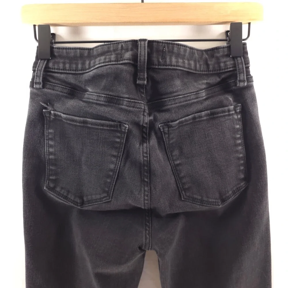 Abercrombie & Fitch embrace sleek