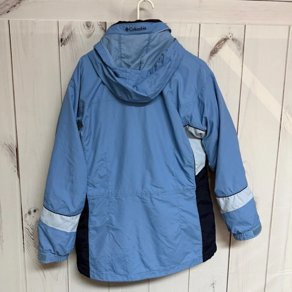 Columbia Sportswear Company cozy versatile