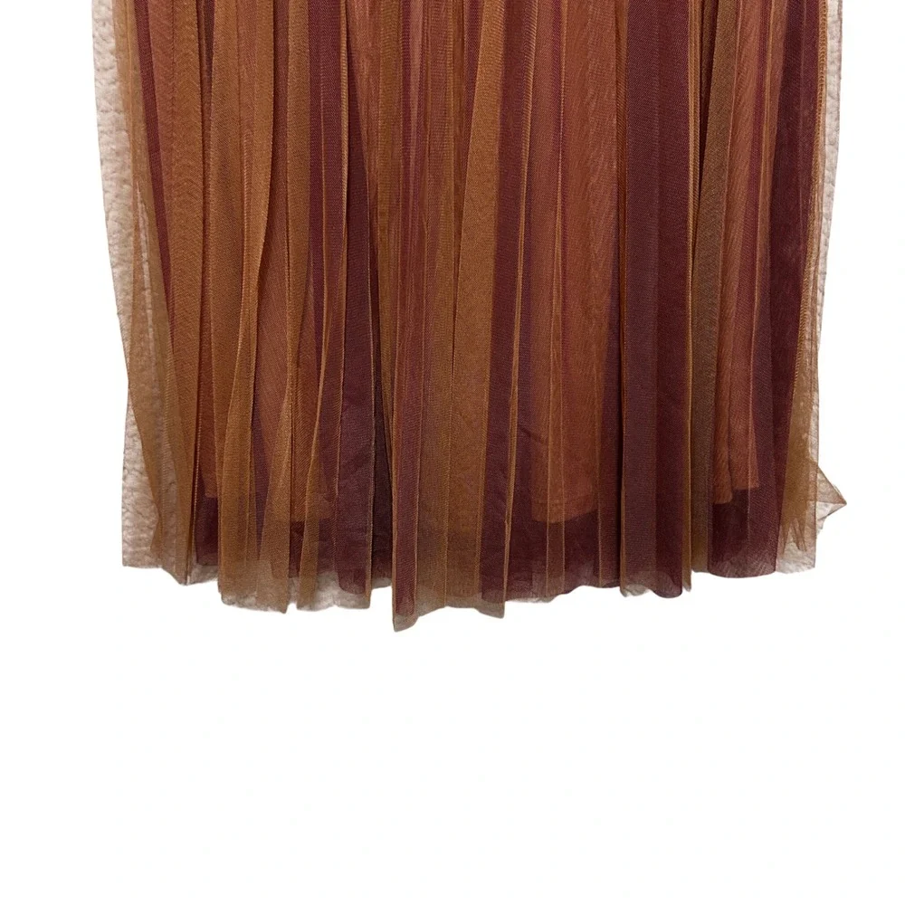 Hem & Thread sheer layered