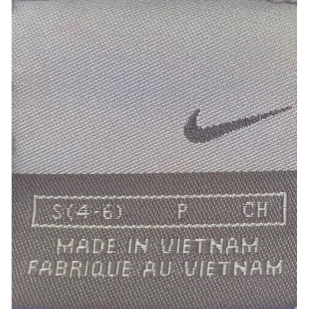 Nike non smoking