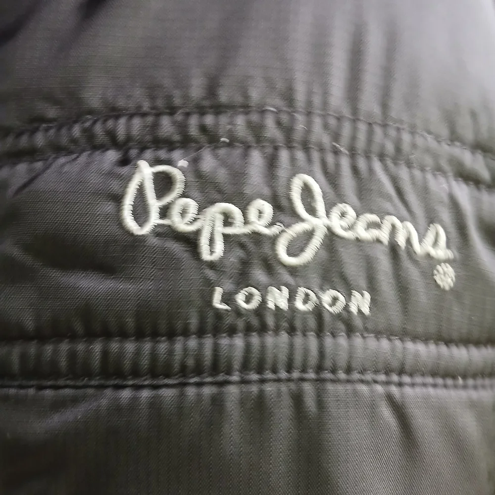 Pepe Jeans‎ London. Black Hooded Winter Jacket with Fur Trim. SzXL