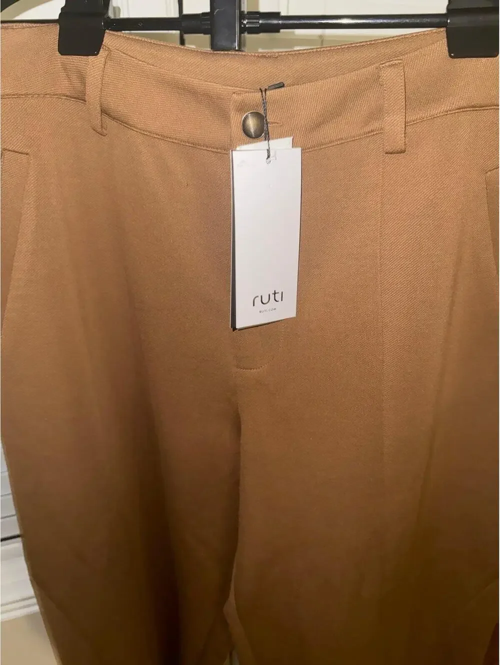 Ruti Stretch Suit Detail Oriented Tapered Pants Camel‎ Size 12 NWT