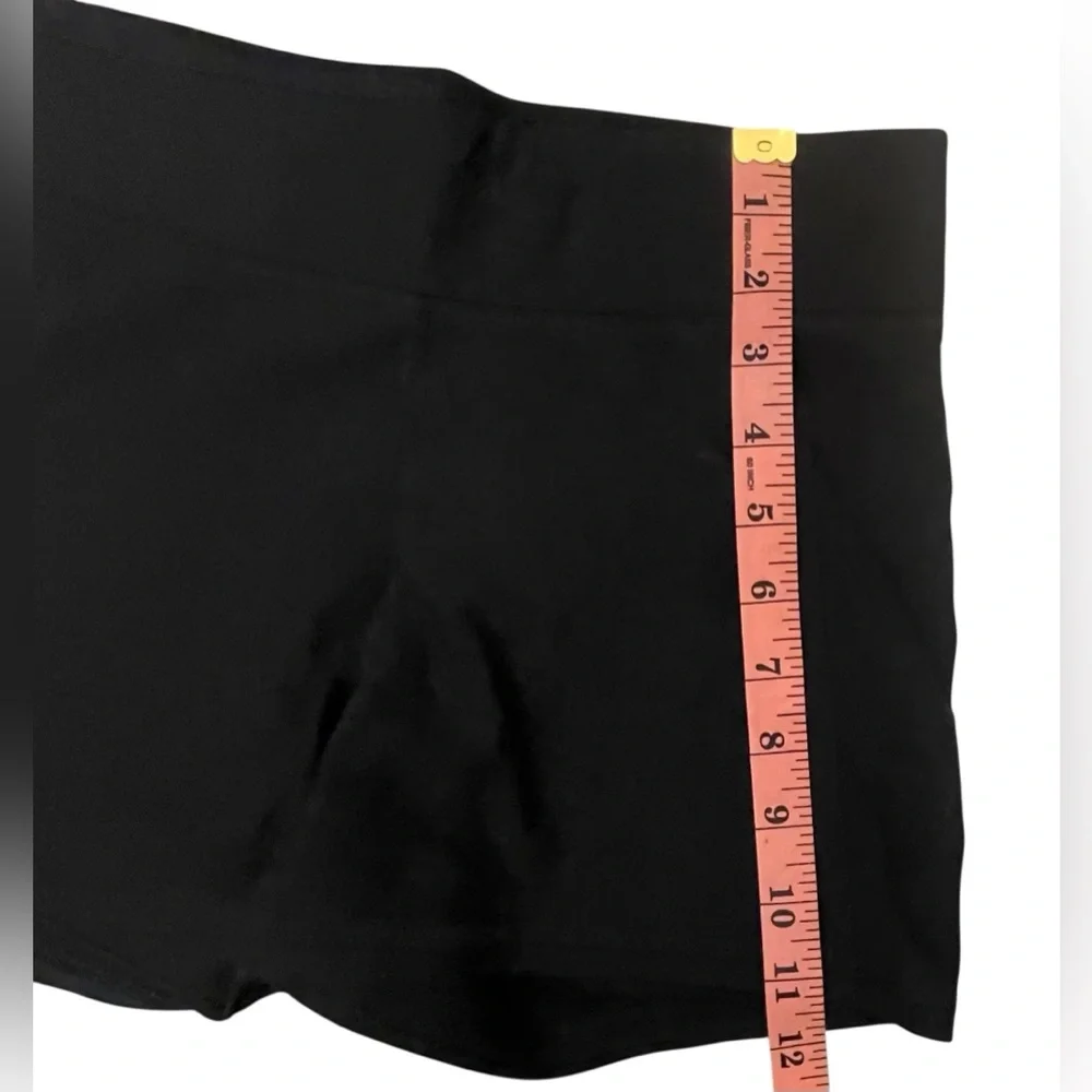 Under Armour reposhing this