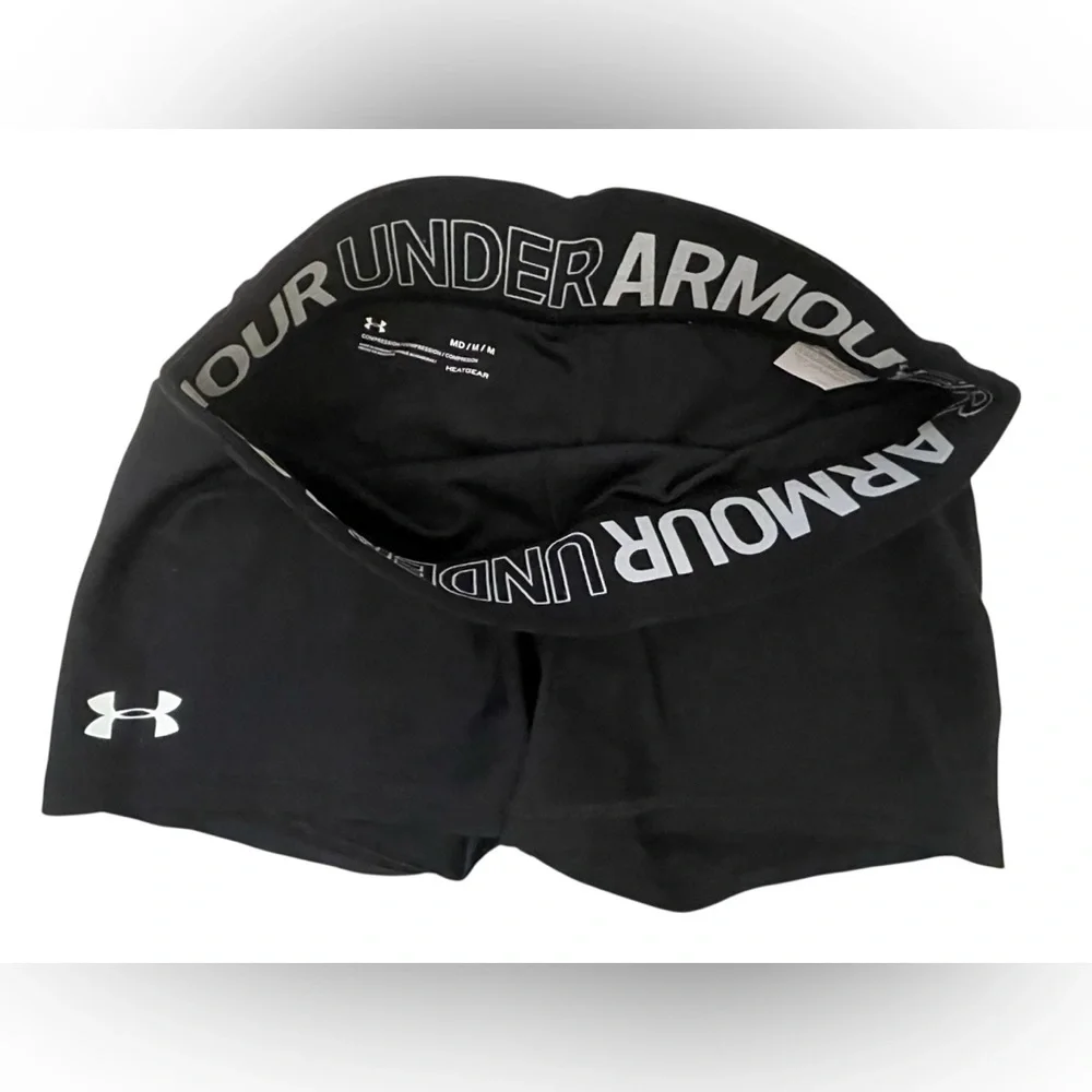 Under Armour reposhing this