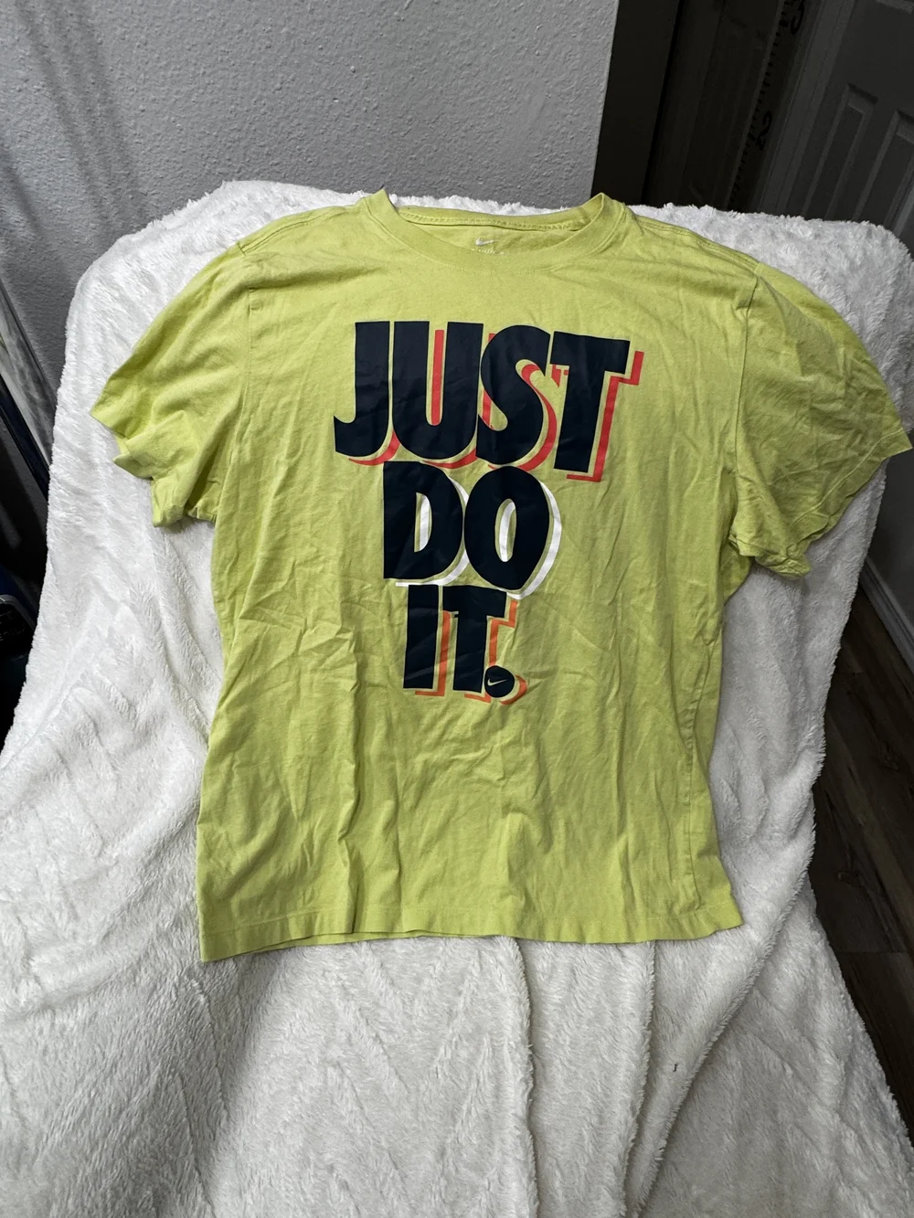Nike Neon Green Short Sleeve 'JUST DO IT' Graphic Tee