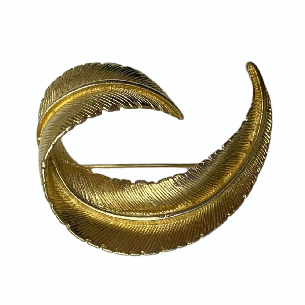 Gold Tone Curved Feather Brooch Large Leaf Pin Gold Fashion Jewelry