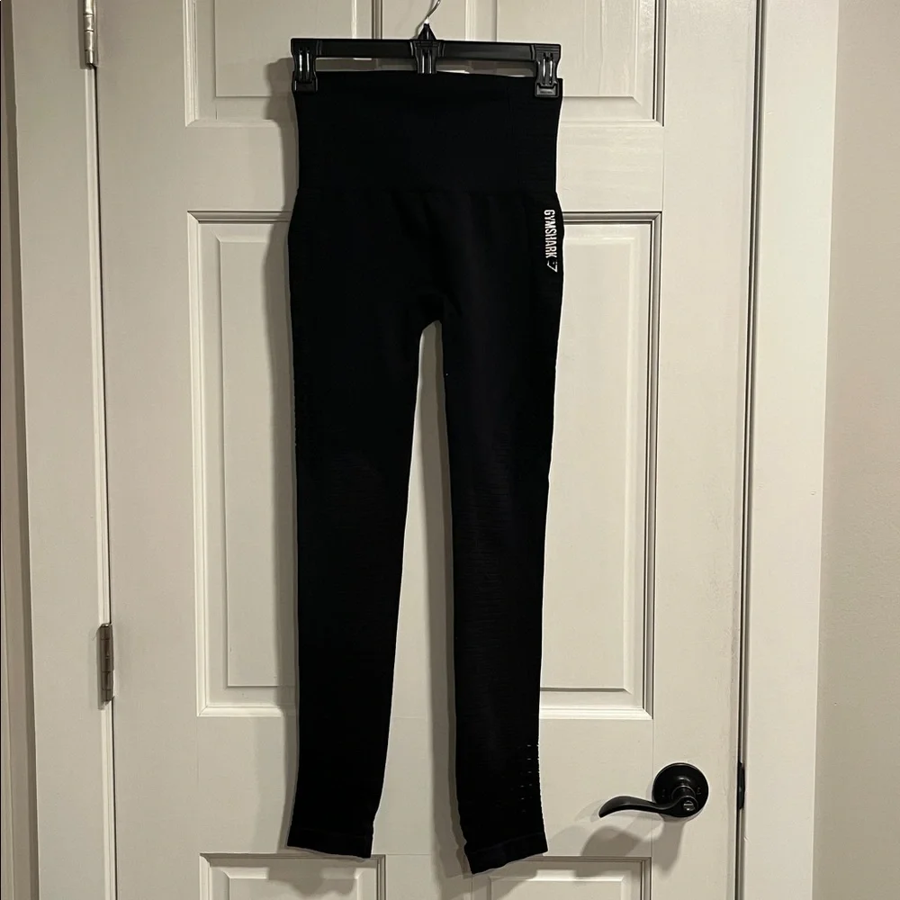 Gymshark Energy Seamless Leggings in Black Small Size See Pics for Measurements