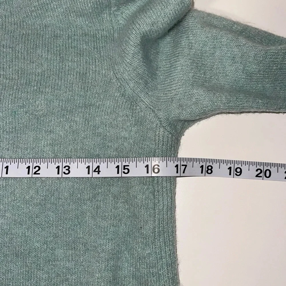 LOFT aqua plush